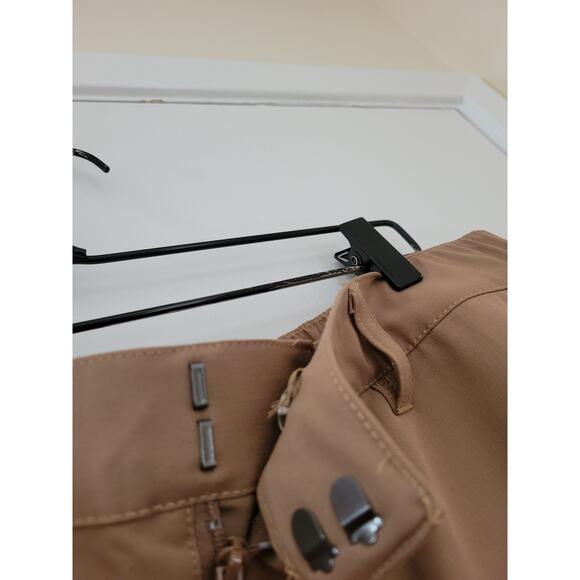 Torrid Relaxed Taper City Twill Pant Khaki 14R - Picture 5 of 9